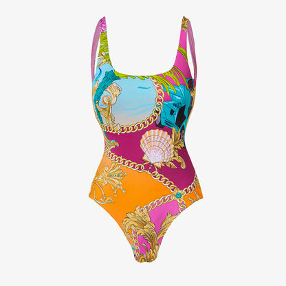 Traje de baño de una pieza con estampado de concha de cuello redondo y pareo o falda