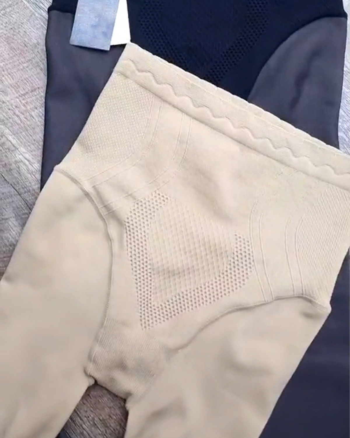 High-waisted stretch thermal leggings