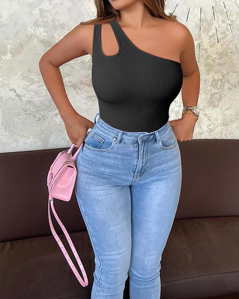 Body moldeador ajustado con un solo hombro y corte que controla el abdomen