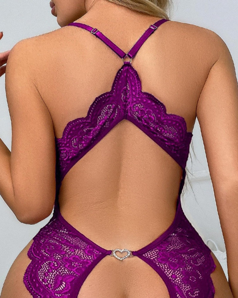 Pijama de una pieza con escote en V profundo, encaje sexy, abertura en la entrepierna, espalda descubierta y decoración en forma de corazón