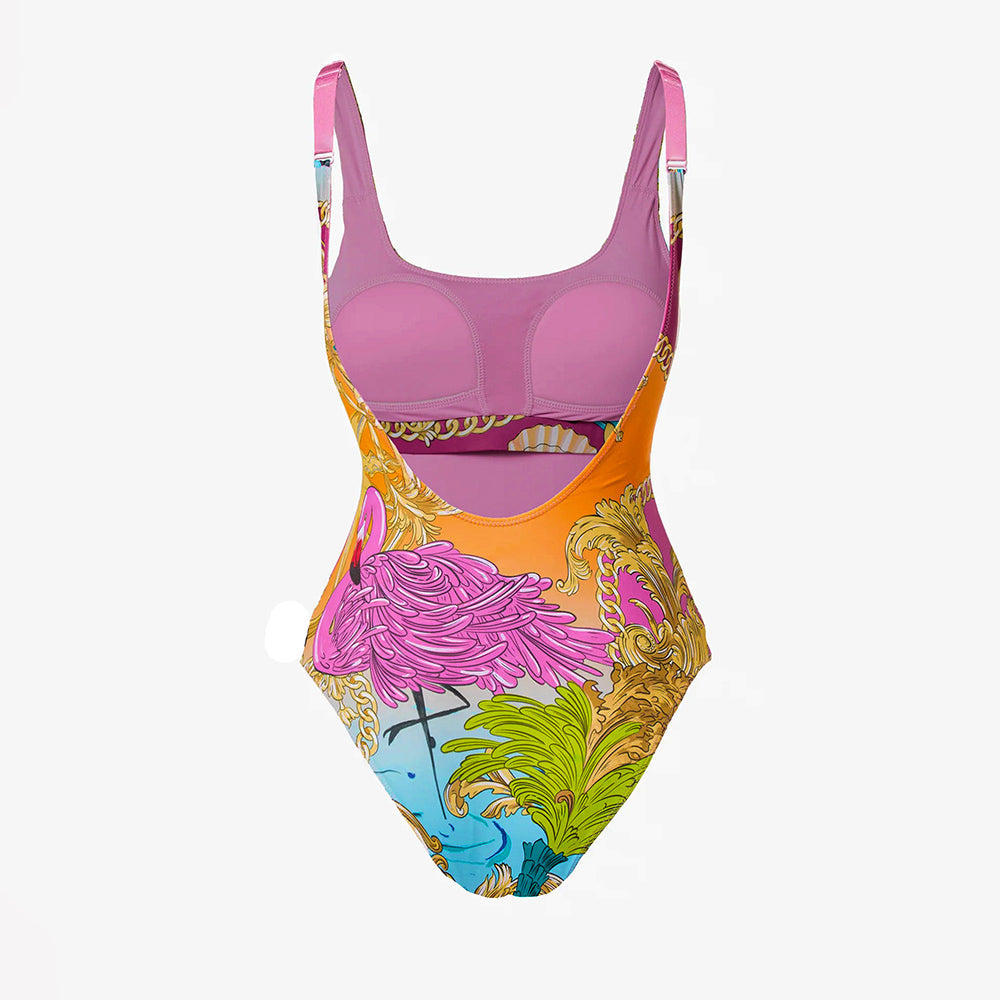 Traje de baño de una pieza con estampado de concha de cuello redondo y pareo o falda