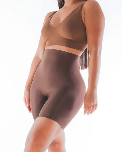 Pantalones cortos sin costuras de forma fuerte